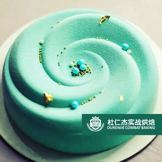 西點(diǎn)師培訓(xùn)學(xué)校推薦作品展示17165|杜仁杰西點(diǎn)蛋糕培訓(xùn)學(xué)校