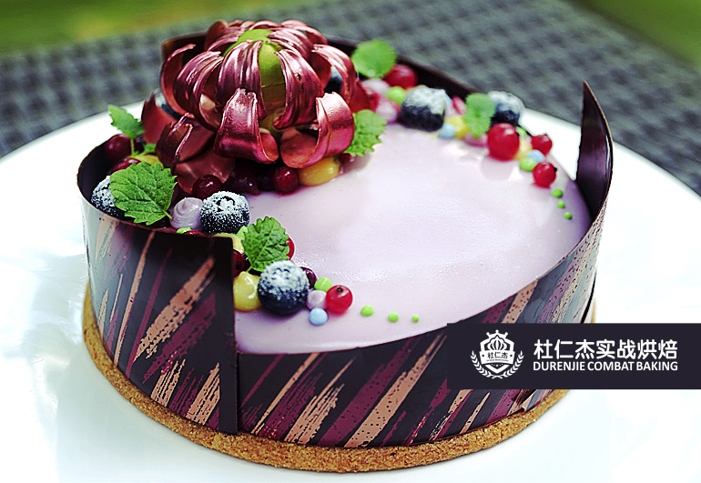 很好的翻糖蛋糕培訓學校專業(yè)生日蛋糕培訓班作品展示17248|杜仁杰西點蛋糕培訓學校