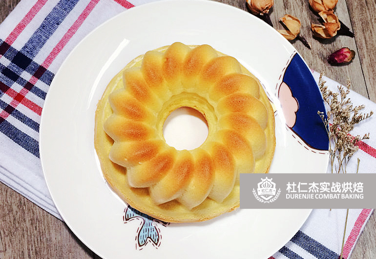 大學(xué)生小本創(chuàng)業(yè)開實體烘焙店，西點師教你法式薩瓦蛋糕的做法