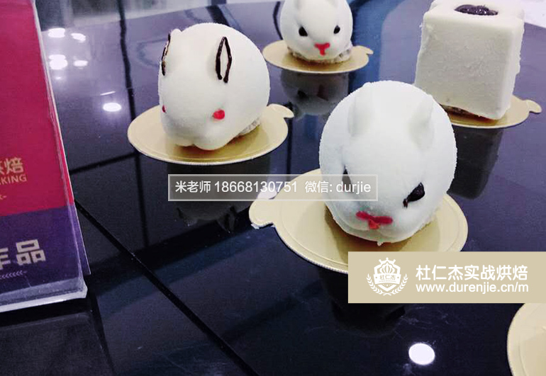現(xiàn)在開烘焙店怎么樣,學(xué)高級烘焙蛋糕西點(diǎn)培訓(xùn)多久能學(xué)會17321