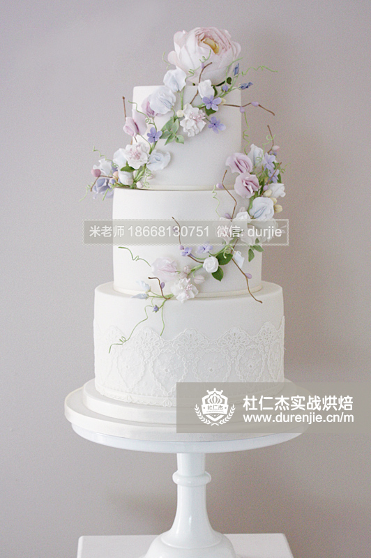 烘焙翻糖蛋糕藝術(shù)甜點(diǎn)咖啡面包培訓(xùn)要多久作品欣賞17577
