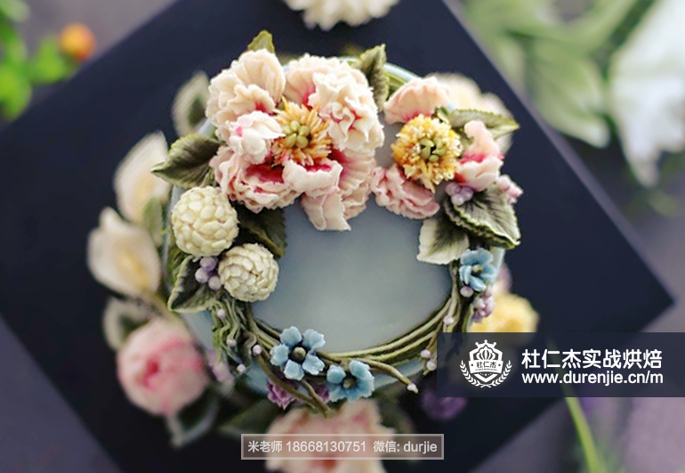 學(xué)習(xí)制作蛋糕,蛋糕培訓(xùn)學(xué)校,糕點(diǎn)培訓(xùn)學(xué)員作品豆沙裱花