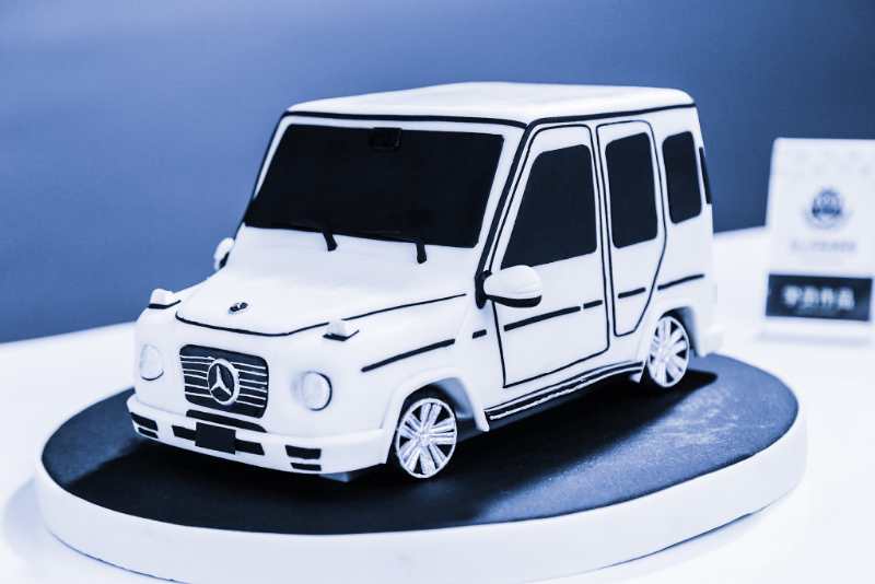 西點師培訓(xùn)蛋糕學(xué)校汽車翻糖蛋糕