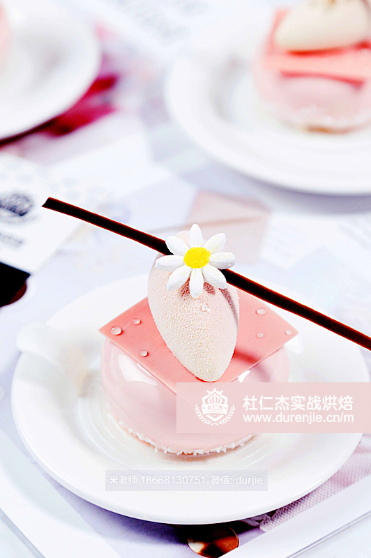 蛋糕制作培訓(xùn)多少錢？學(xué)費是多少法式西點蛋糕學(xué)習(xí)作品展示|杜仁杰西點蛋糕培訓(xùn)學(xué)校
